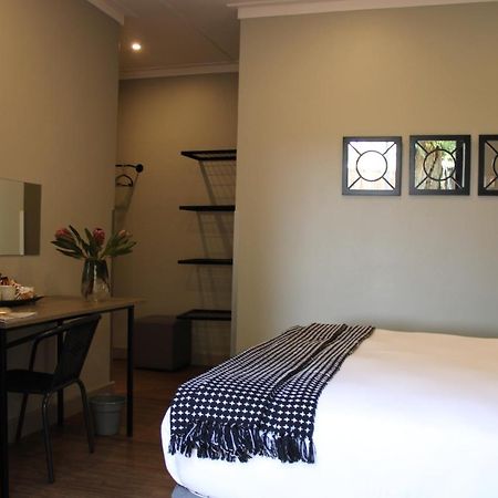 Pepper Tree Venue & Guesthouse Bloemfontein Bagian luar foto