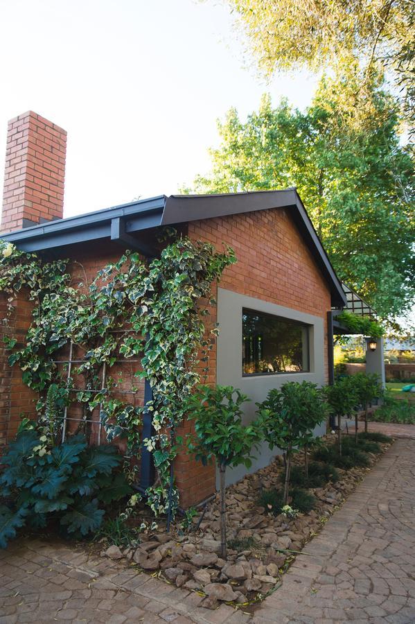 Pepper Tree Venue & Guesthouse Bloemfontein Bagian luar foto