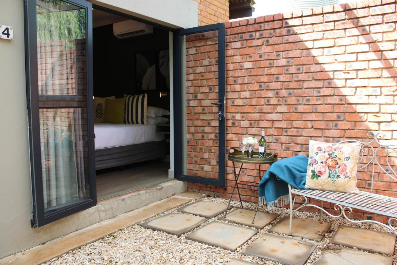 Pepper Tree Venue & Guesthouse Bloemfontein Bagian luar foto